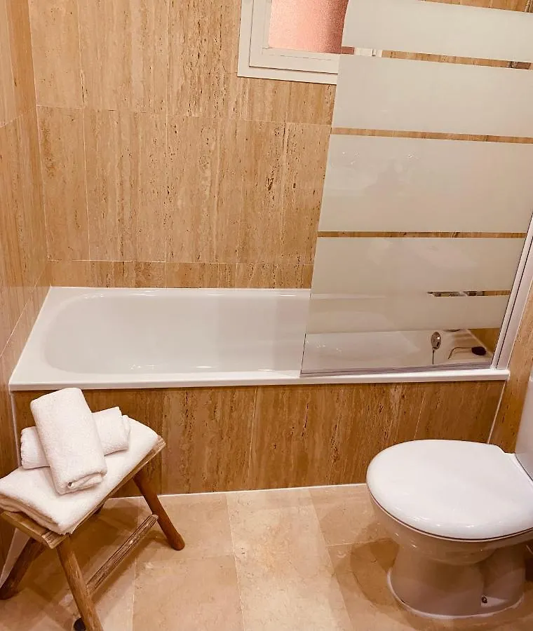 Lagos De Santa Maria Luxury Apartment Isabel Marbella 0*,  Španělsko